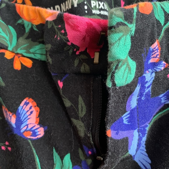 Floral Pixie Pants - Picture 2 of 6